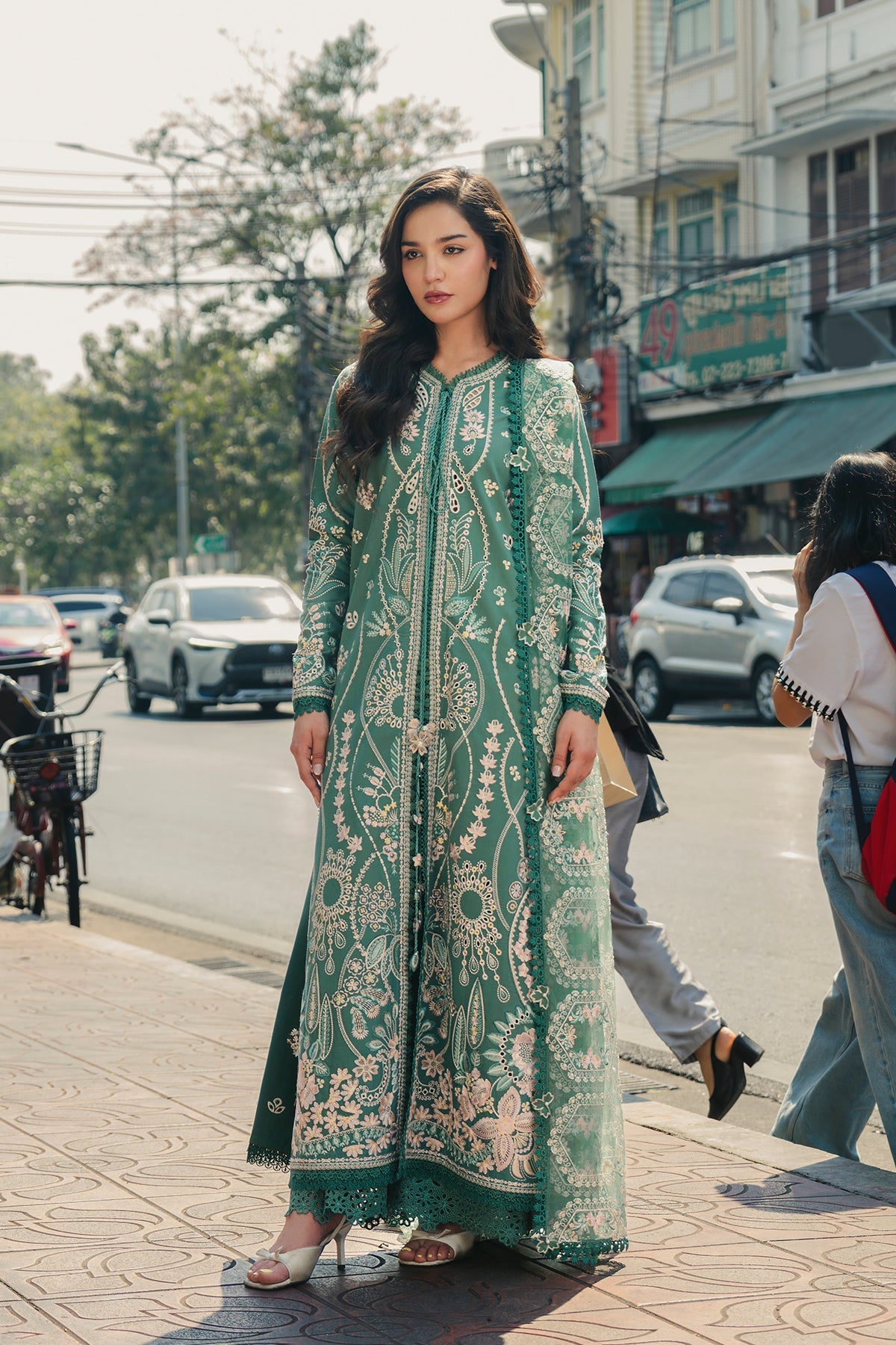 Afrozeh Vasl Dress | Premium Formal Pakistani Designer Wedding Wear Afrozeh Vasl Dress | Premium Formal Pakistani Designer Wedding Wear