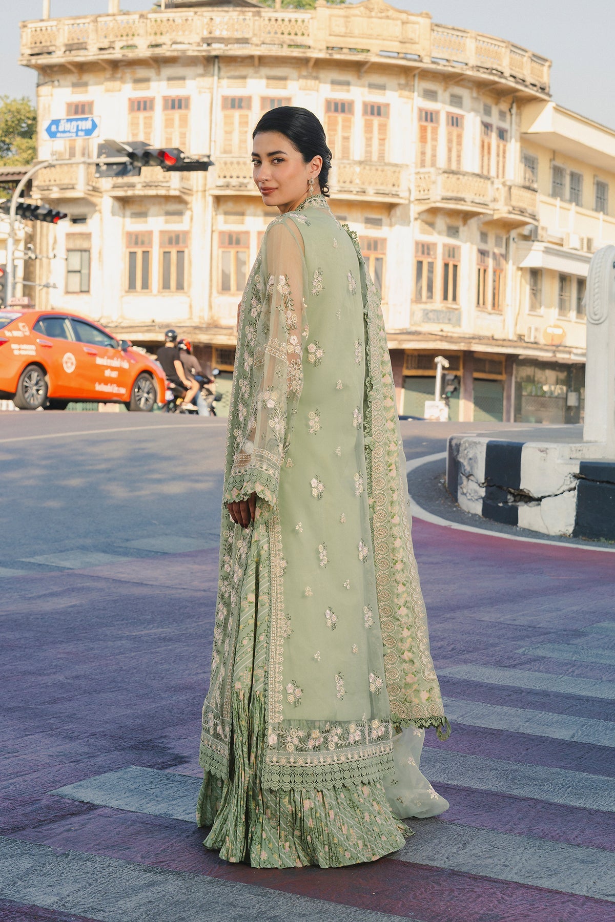 branded lawn dresses