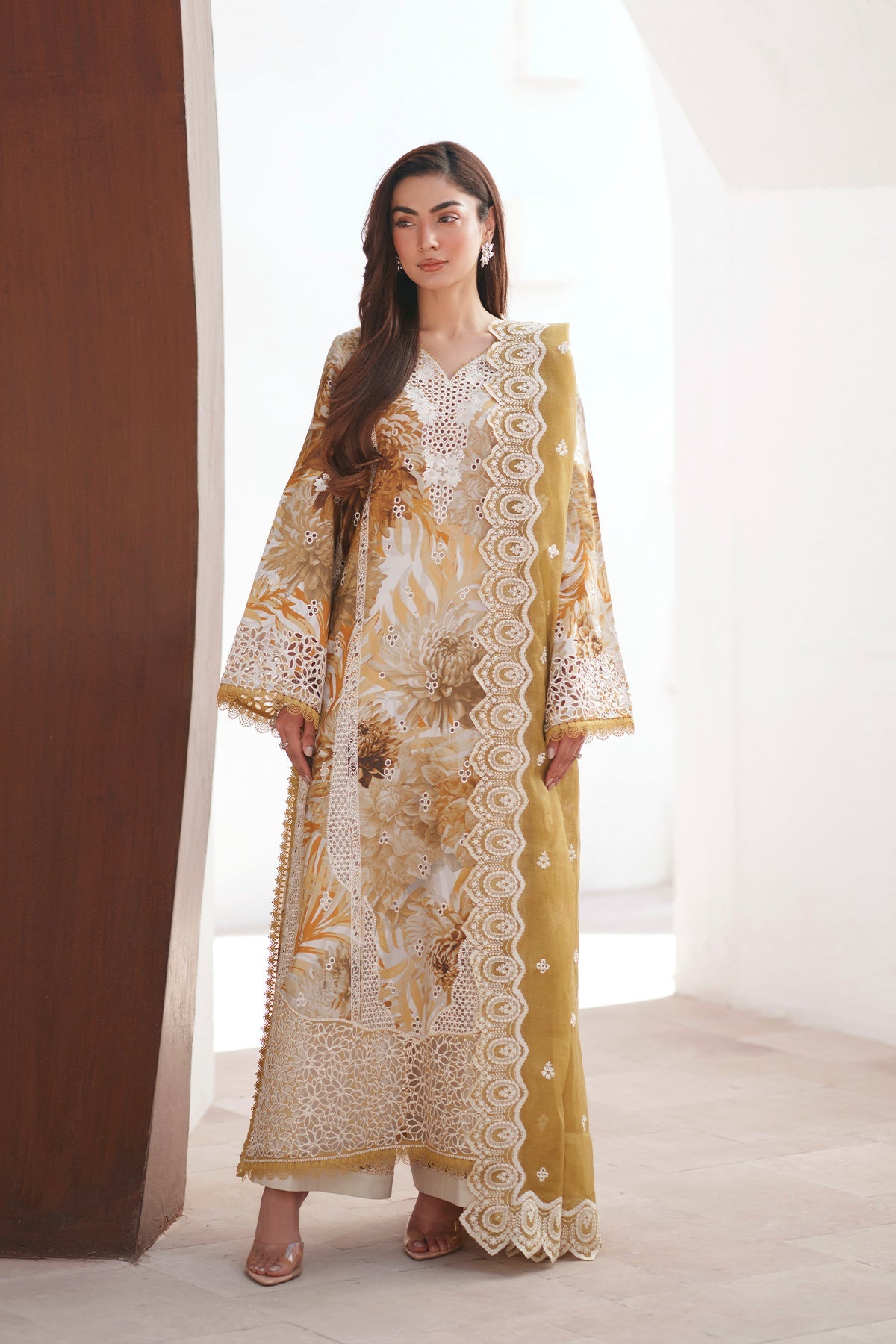 luxury lawn brands in Pakistan