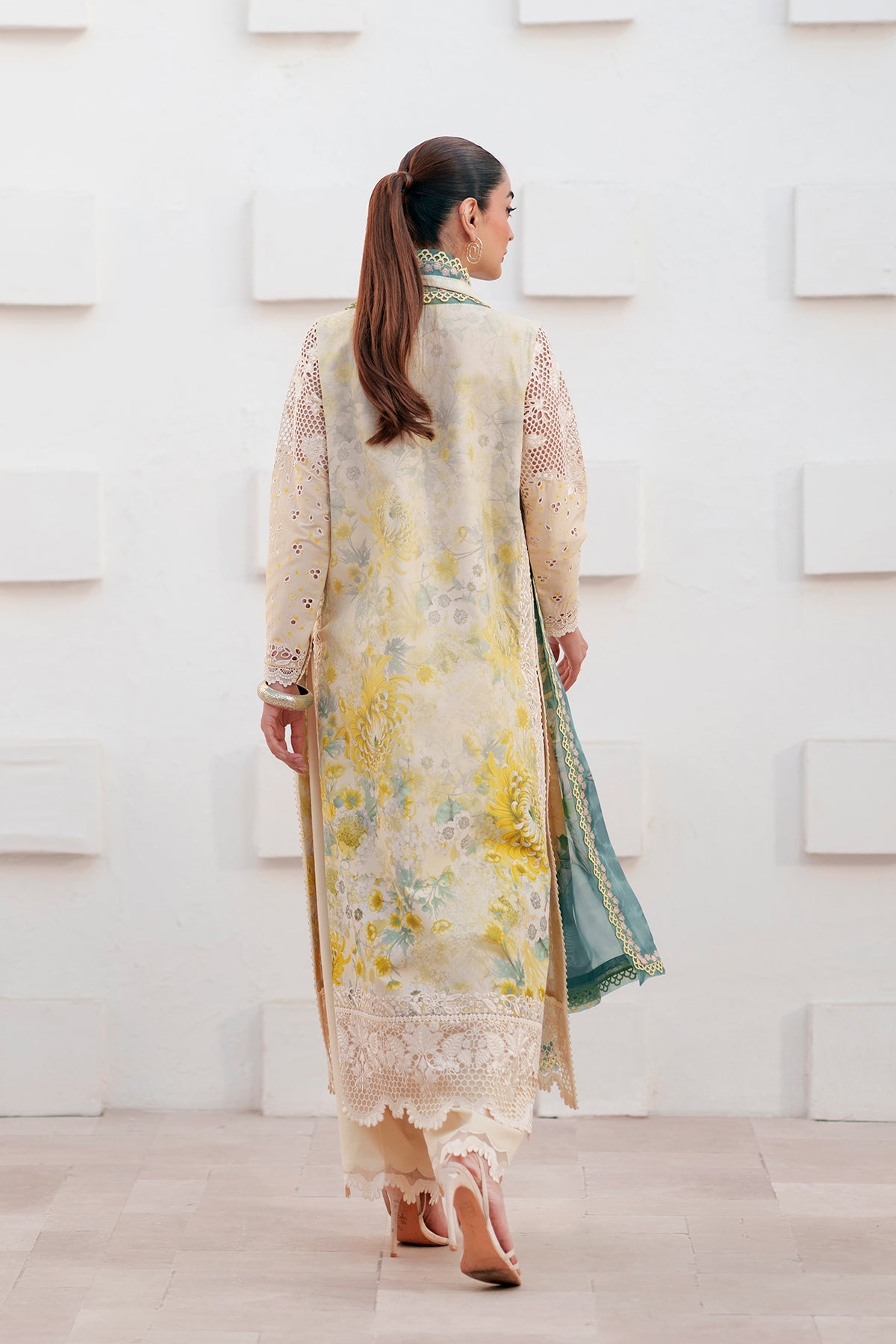 luxury lawn brands in Pakistan