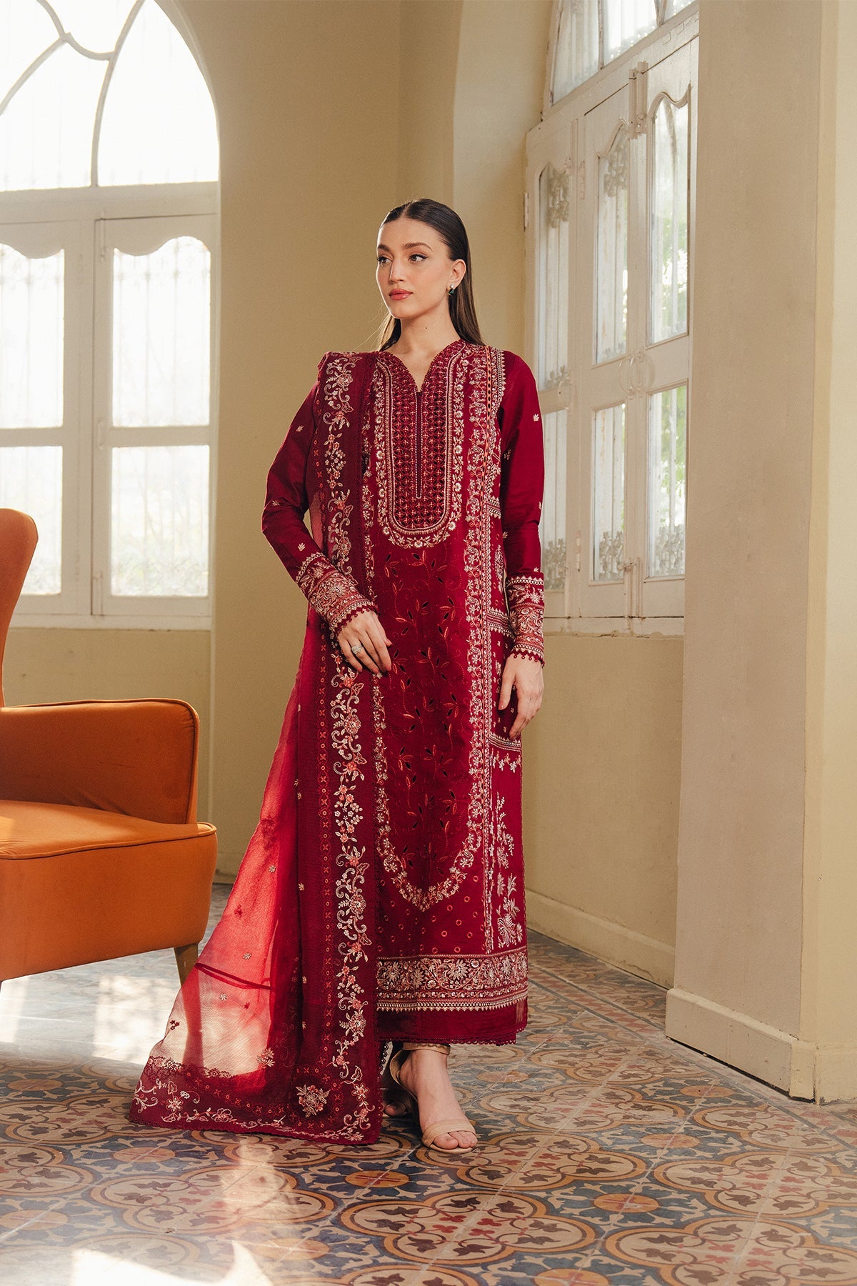 lawn clothes Pakistani online