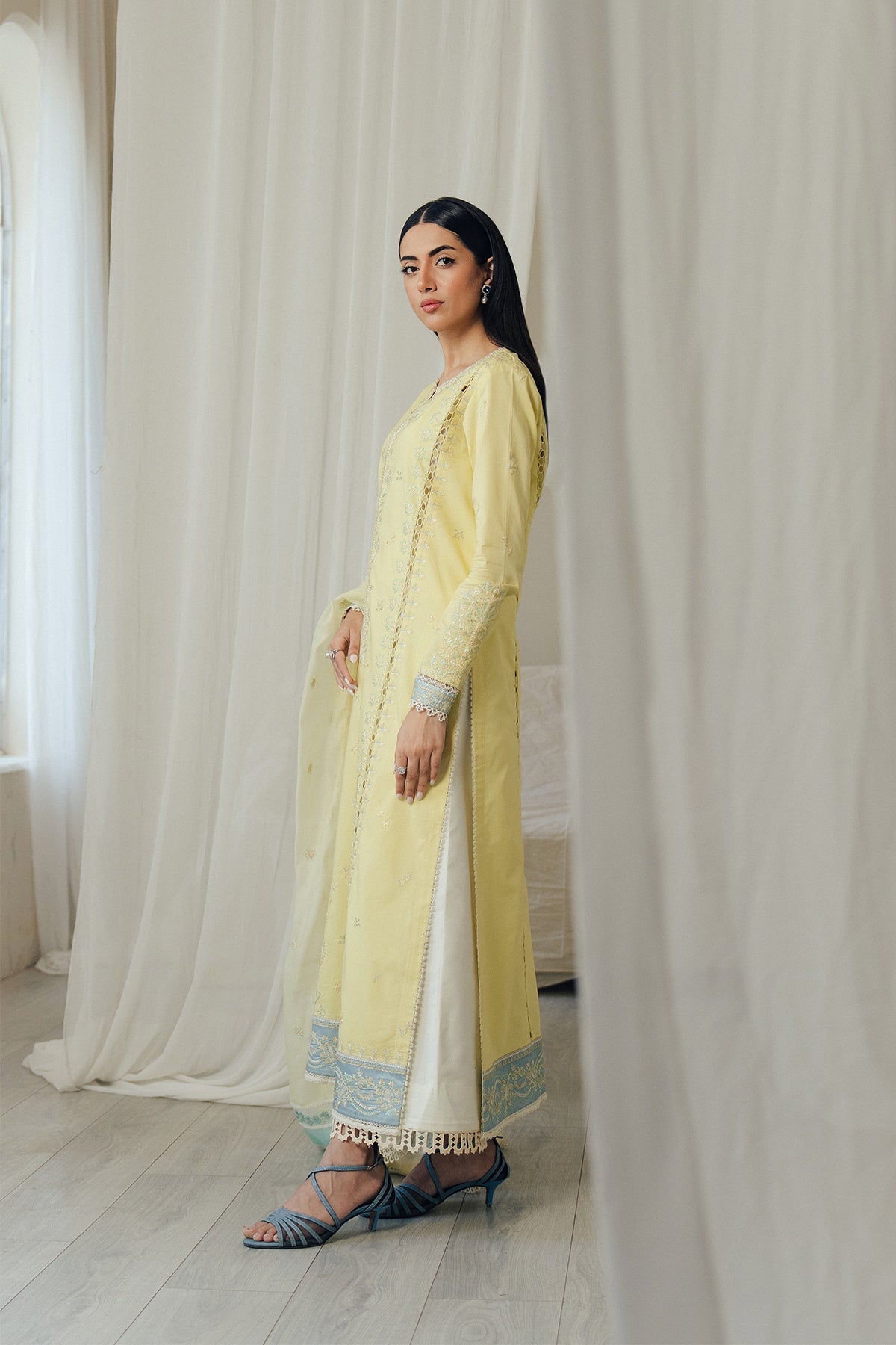 luxury lawn dresses