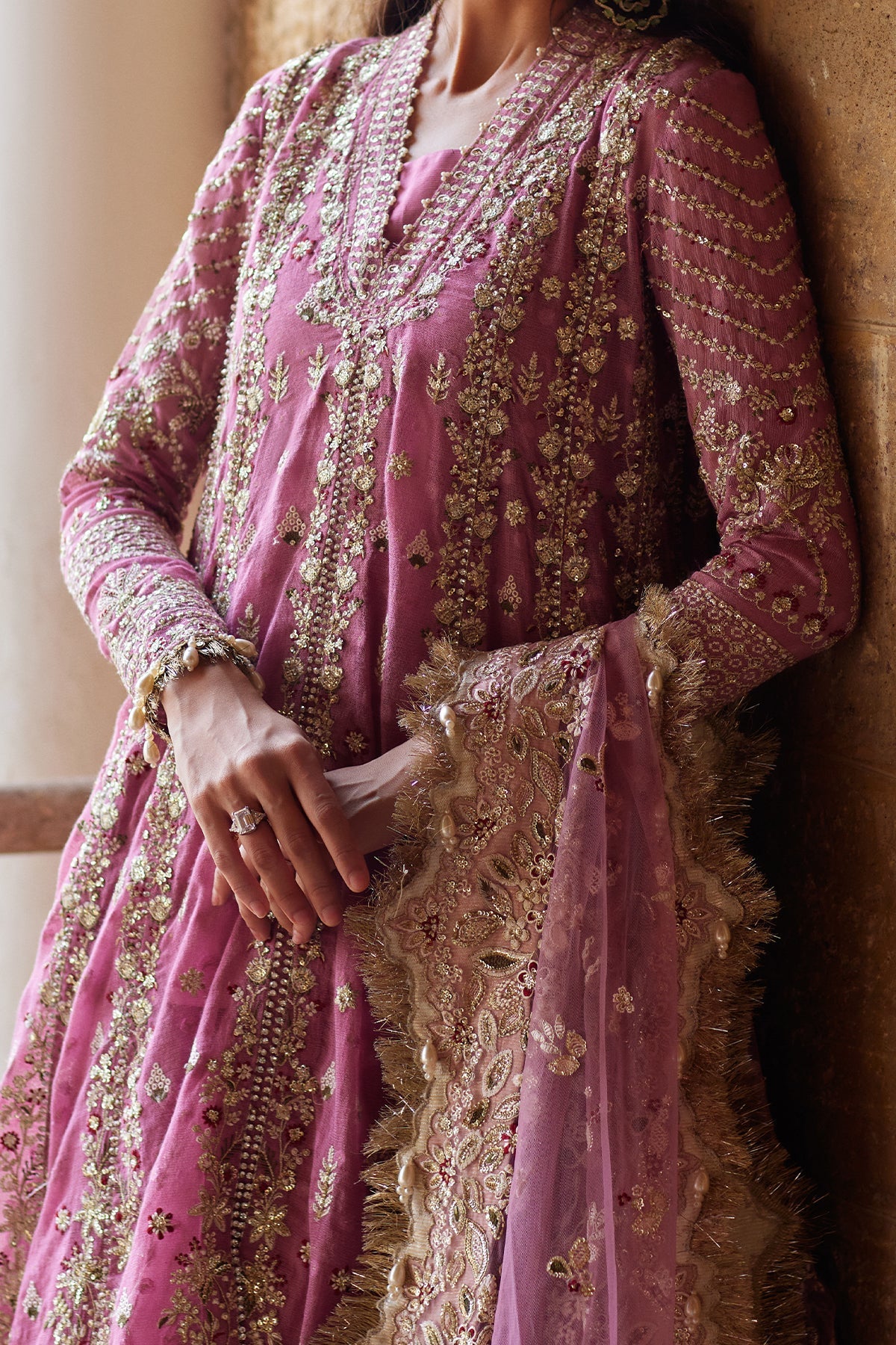 formal dresses for ladies in pakistan