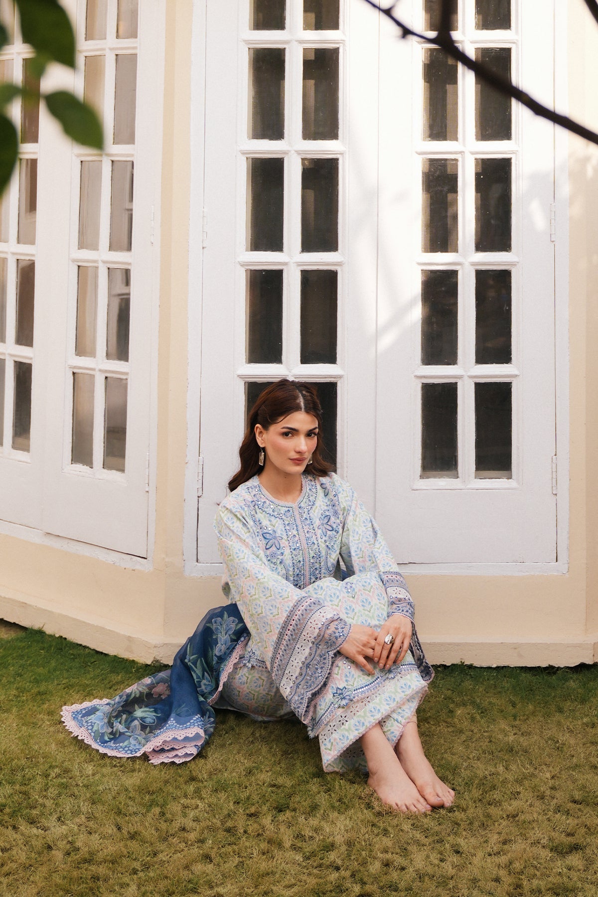 Pakistani lawn dresses online