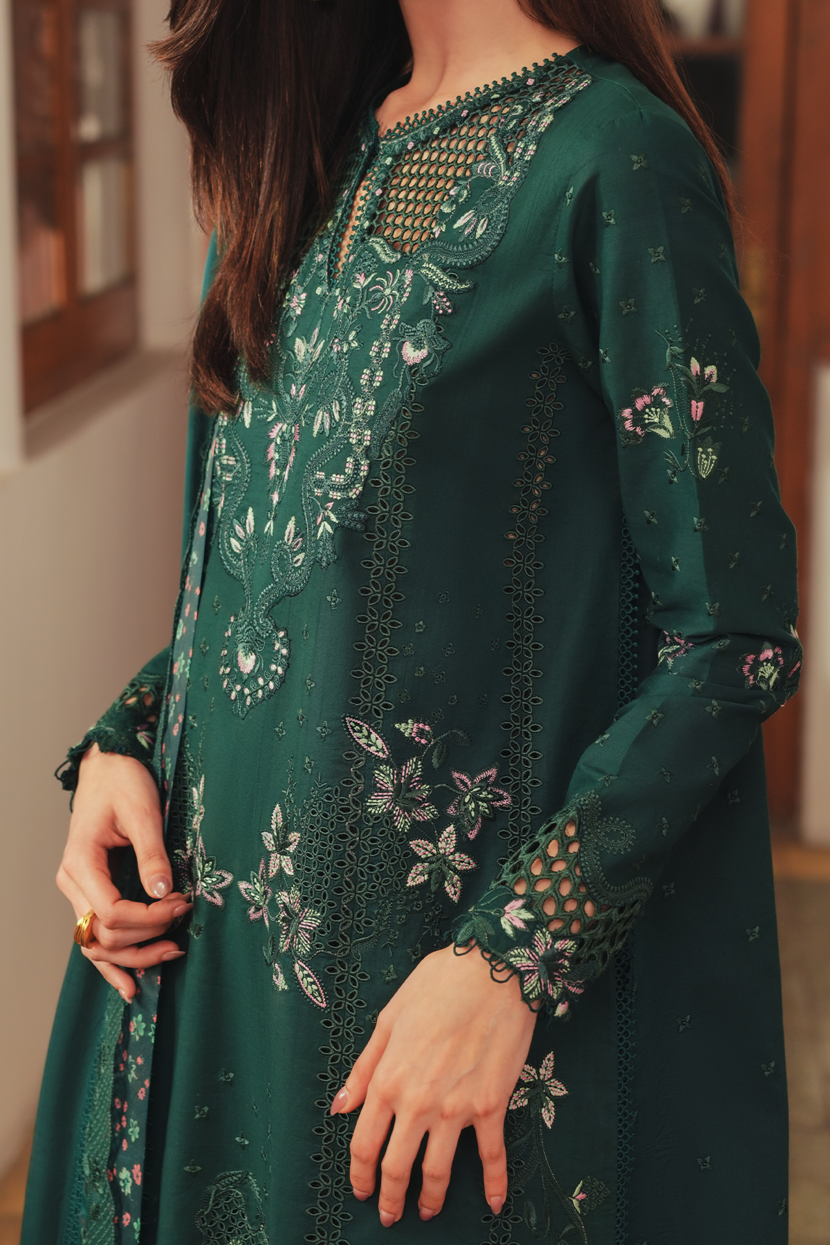 Pakistani lawn suits