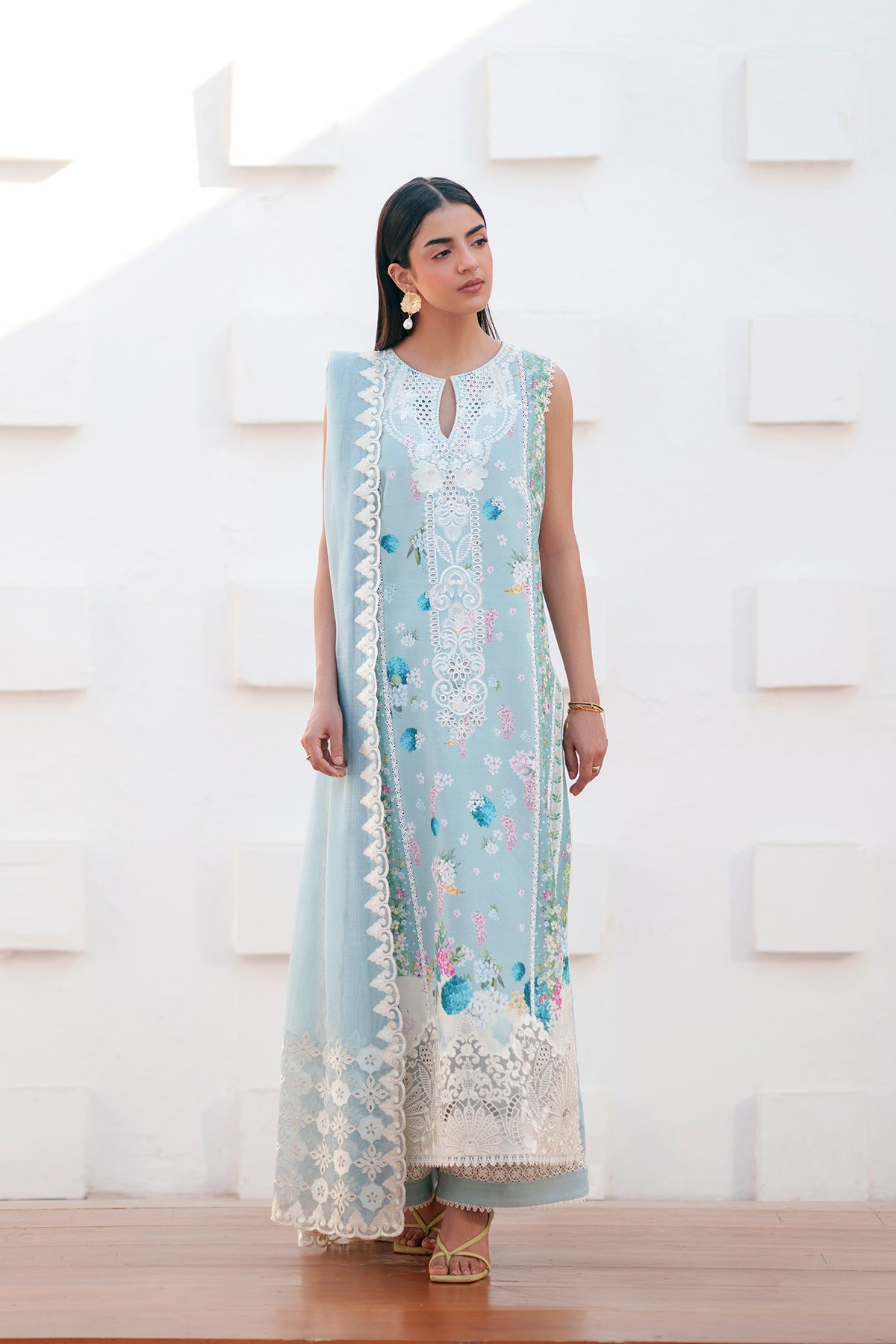printed suit 