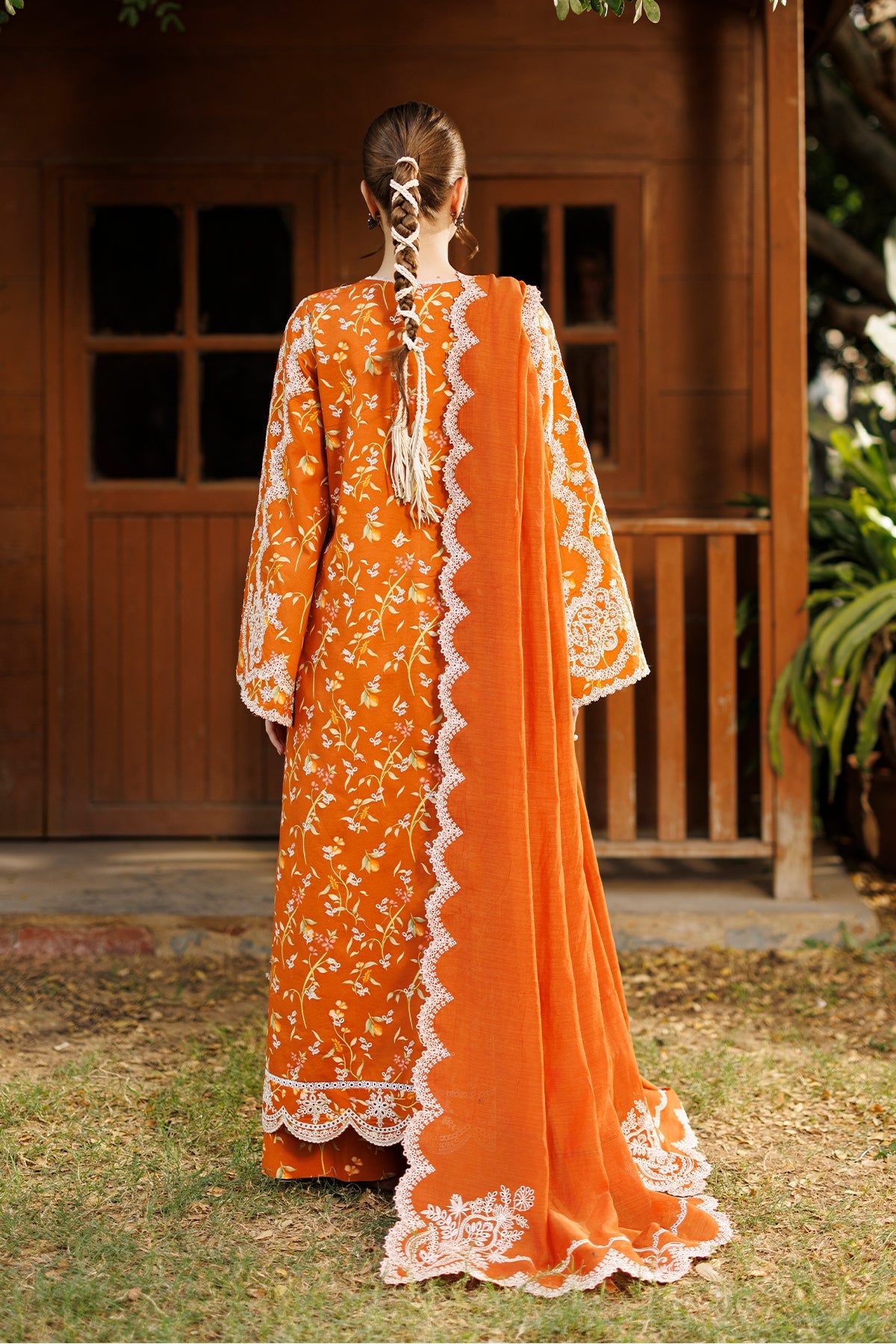 Pakistani lawn dresses online